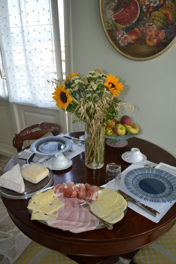 プロヴァーリオ・ディゼーオ Riflessi D'Arte Bed & Breakfast エクステリア 写真