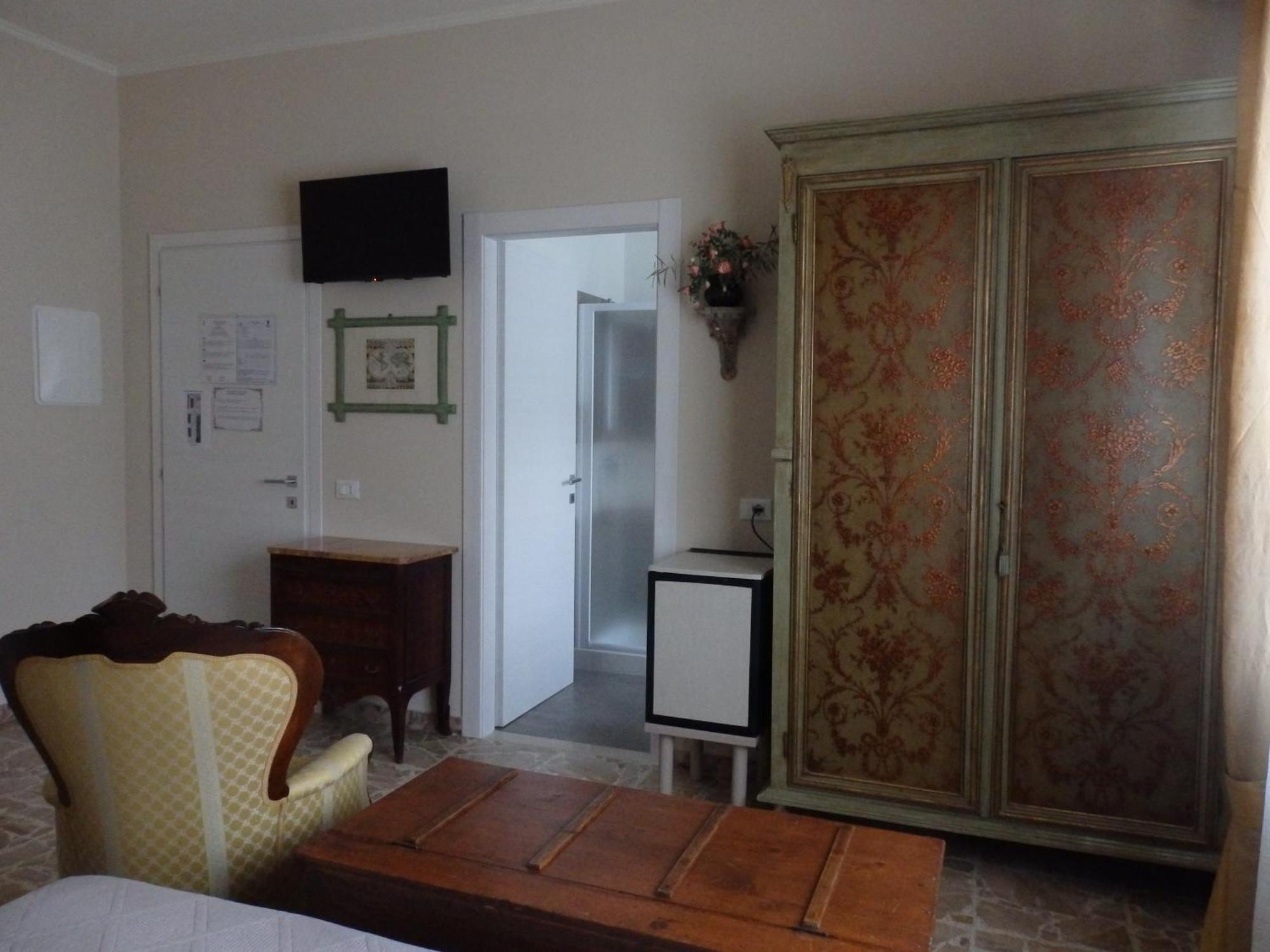 プロヴァーリオ・ディゼーオ Riflessi D'Arte Bed & Breakfast エクステリア 写真