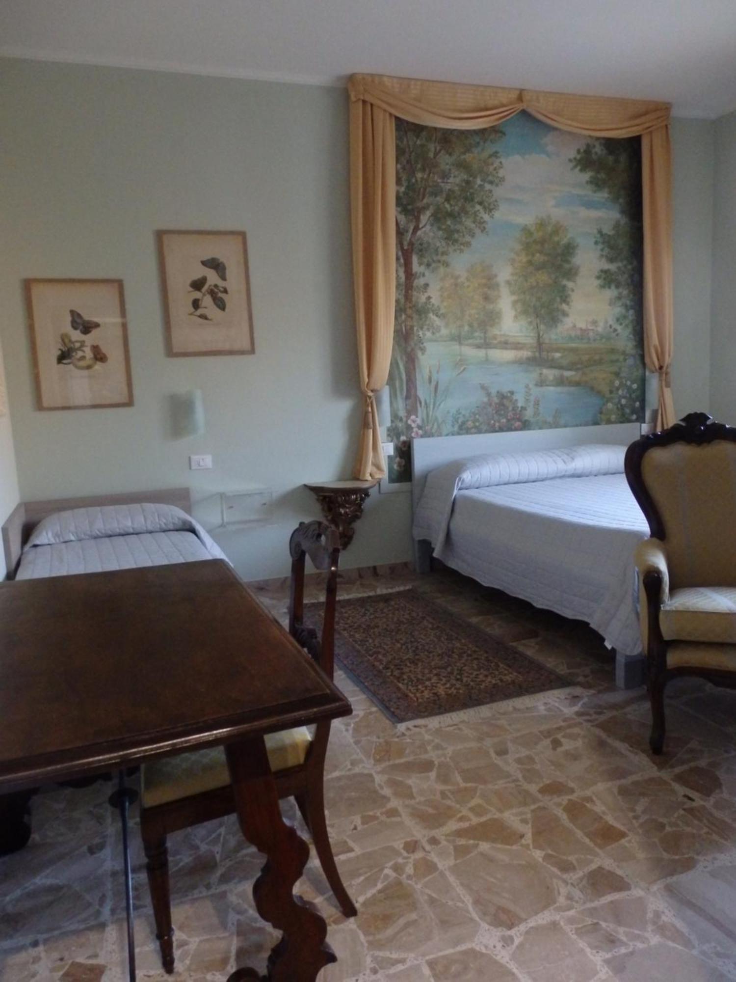 プロヴァーリオ・ディゼーオ Riflessi D'Arte Bed & Breakfast エクステリア 写真