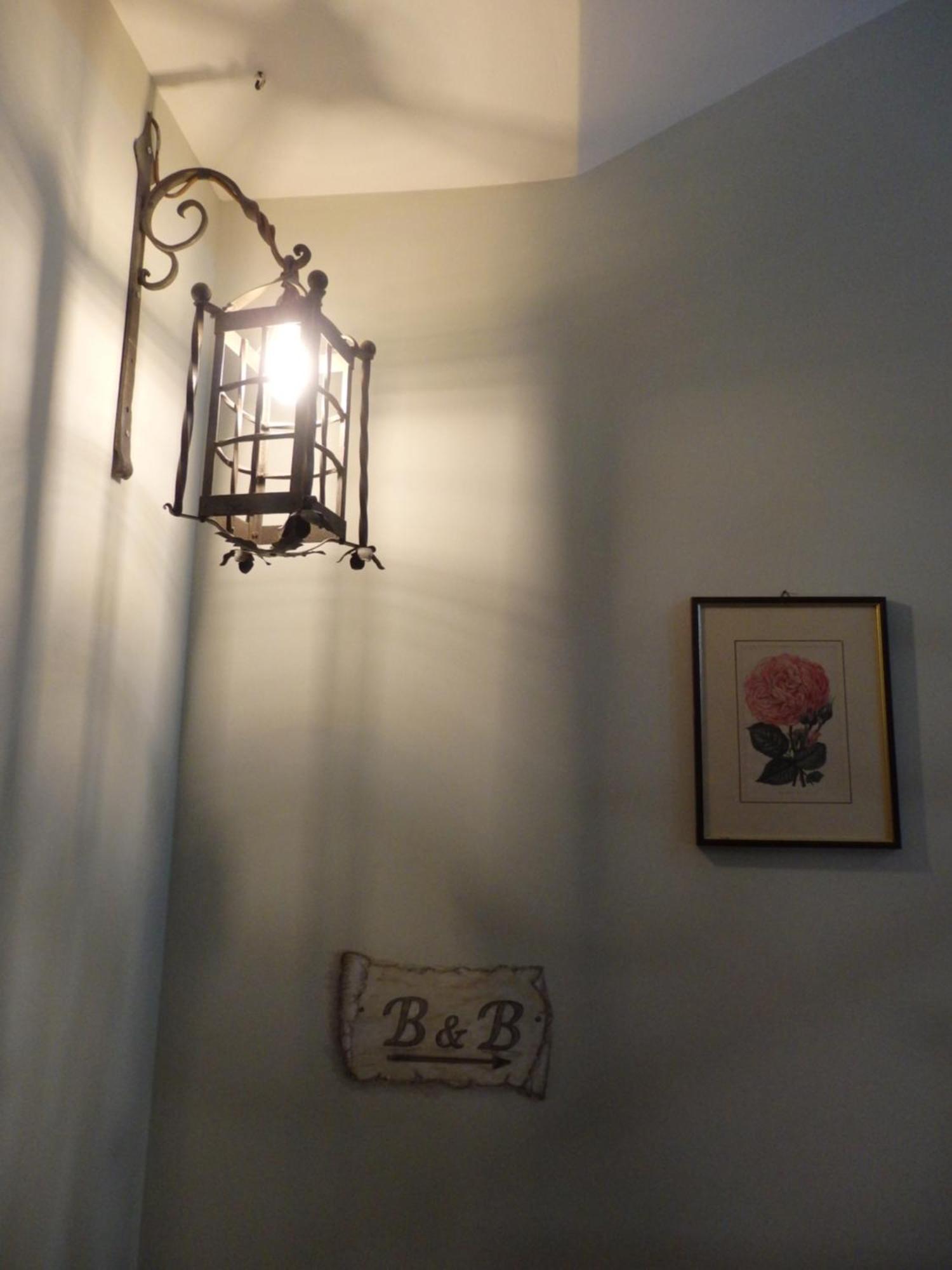 プロヴァーリオ・ディゼーオ Riflessi D'Arte Bed & Breakfast エクステリア 写真